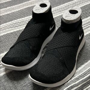 Nike Women's Black and White Slip-On Sneakers